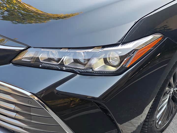 Фото 6 - Toyota Avalon