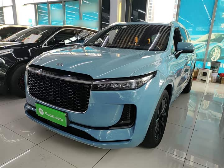 Фото 2 - LiXiang One