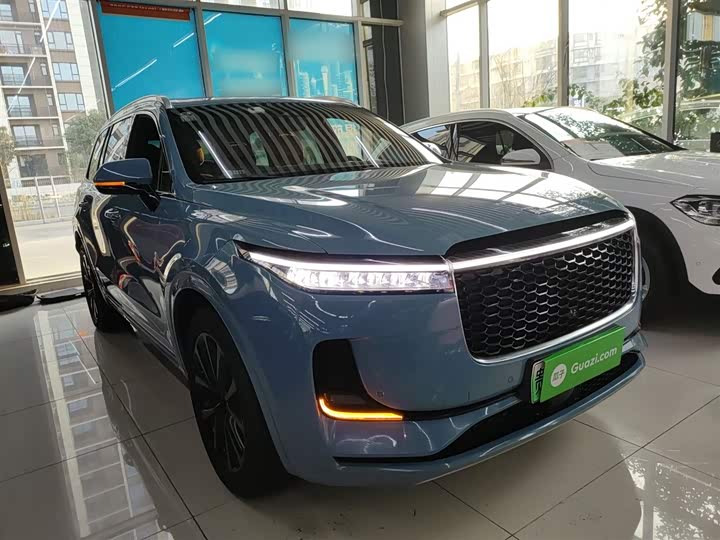 Фото 4 - LiXiang One