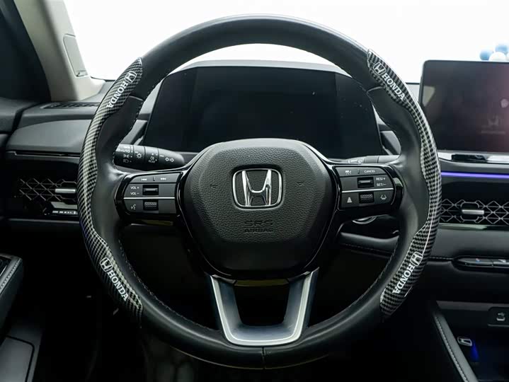 Фото 5 - Honda Accord
