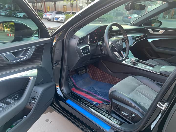 Фото 3 - Audi A6L