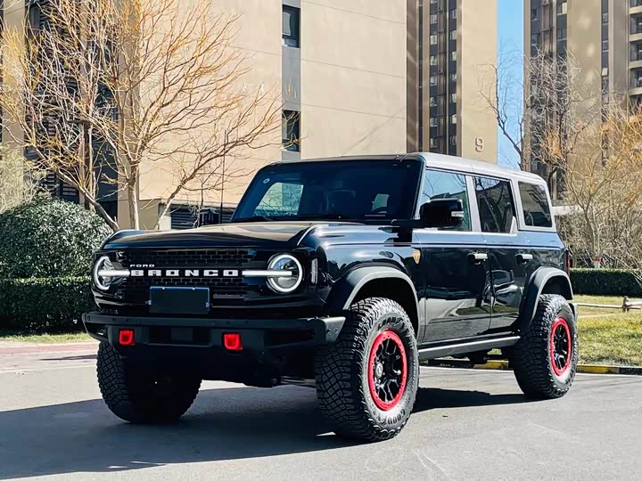 Фото 1 - Ford Bronco
