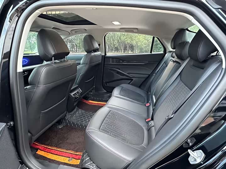 Фото 5 - Ford Mondeo