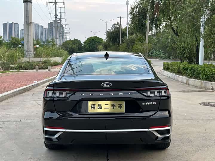 Фото 7 - Ford Mondeo