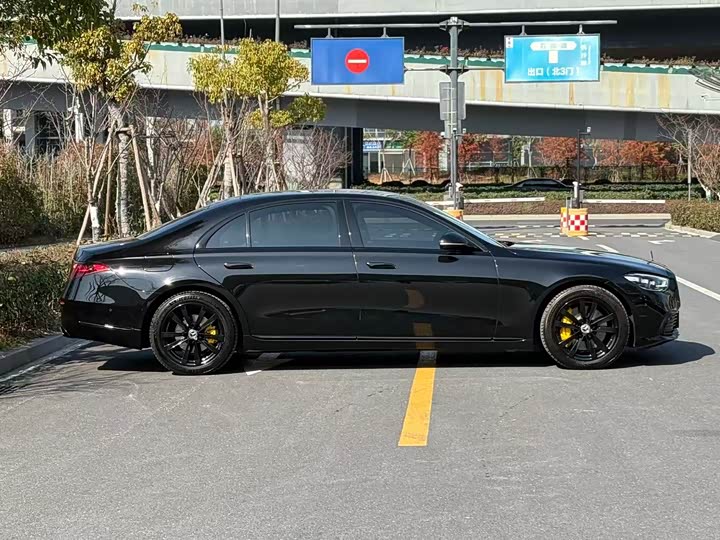 Фото 4 - Mercedes-Benz S-Class