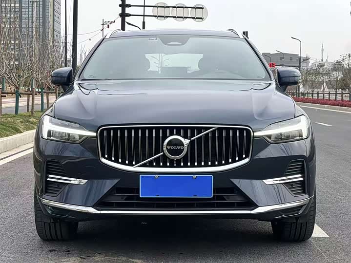 Фото 2 - Volvo XC60
