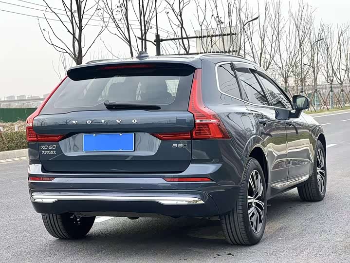 Фото 4 - Volvo XC60