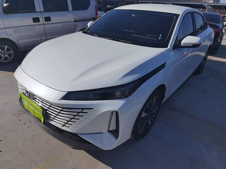 Фото 2 - Changan Eado EV