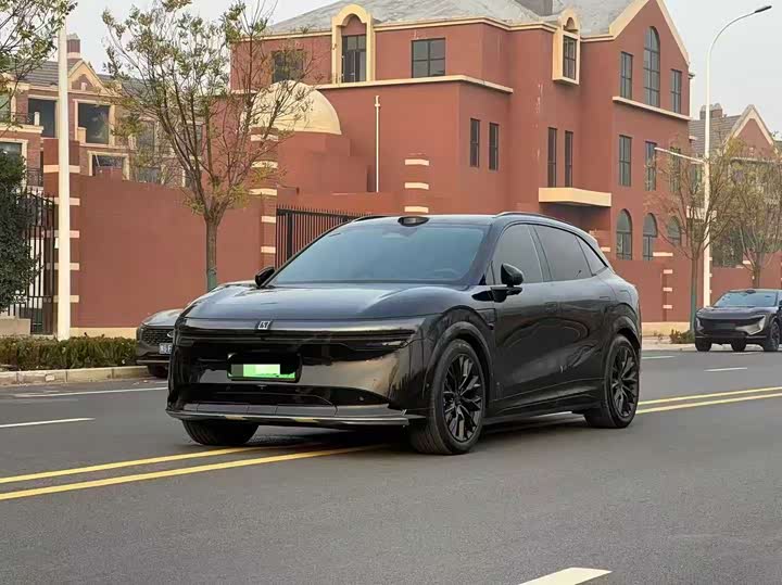 Фото 1 - Zeekr 7X