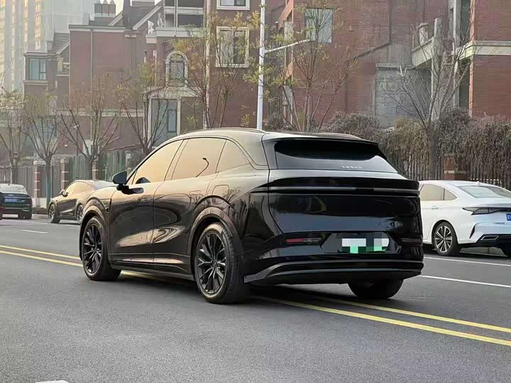 Фото 7 - Zeekr 7X