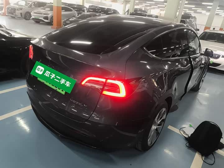 Фото 7 - Tesla Model Y