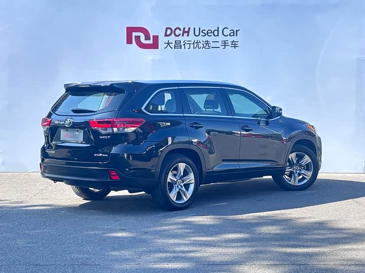 Фото 4 - Toyota Highlander