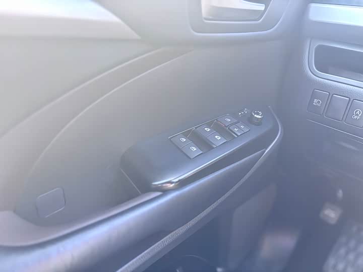 Фото 8 - Toyota Highlander