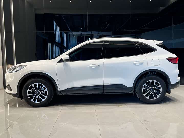 Фото 5 - Ford Escape