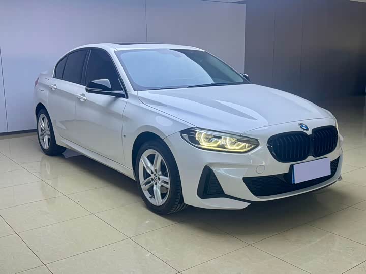 Фото 3 - BMW 1 Series