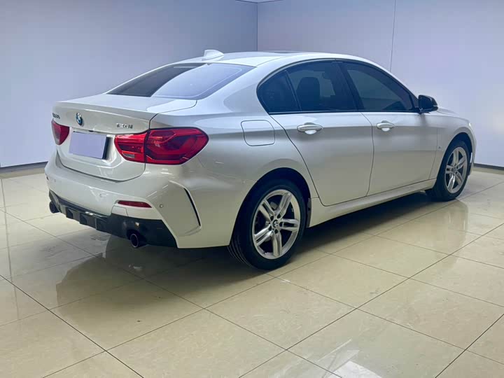 Фото 6 - BMW 1 Series