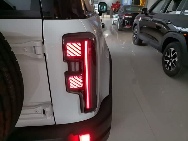 Фото 8 - BAIC Beijing BJ40 Hybrid