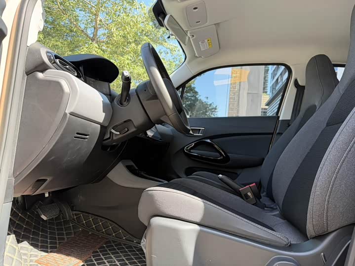 Фото 6 - Leapmotor T03