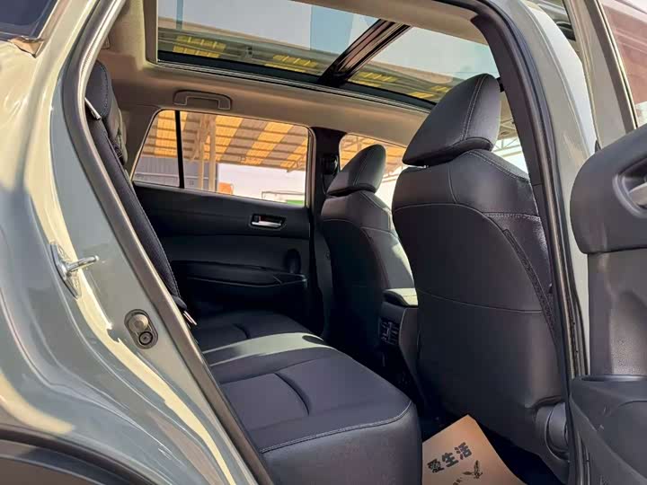 Фото 9 - Toyota Corolla Cross