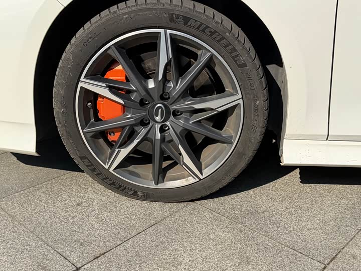 Фото 5 - GAC Trumpchi Empow R