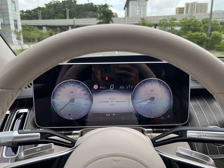 Фото 9 - Mercedes-Benz Maybach S-Class