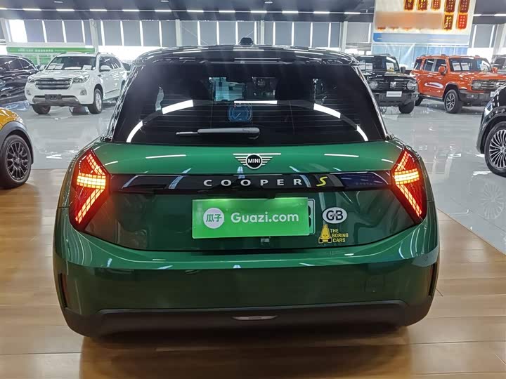 Фото 6 - Mini Cooper