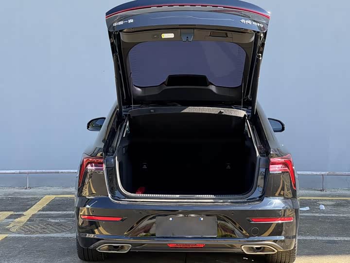 Фото 7 - Bestune B70