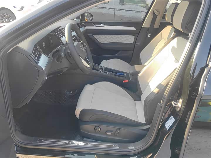 Фото 9 - Volkswagen Magotan