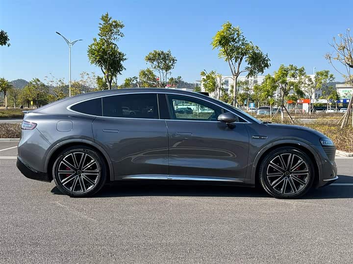 Фото 7 - Luxeed R7