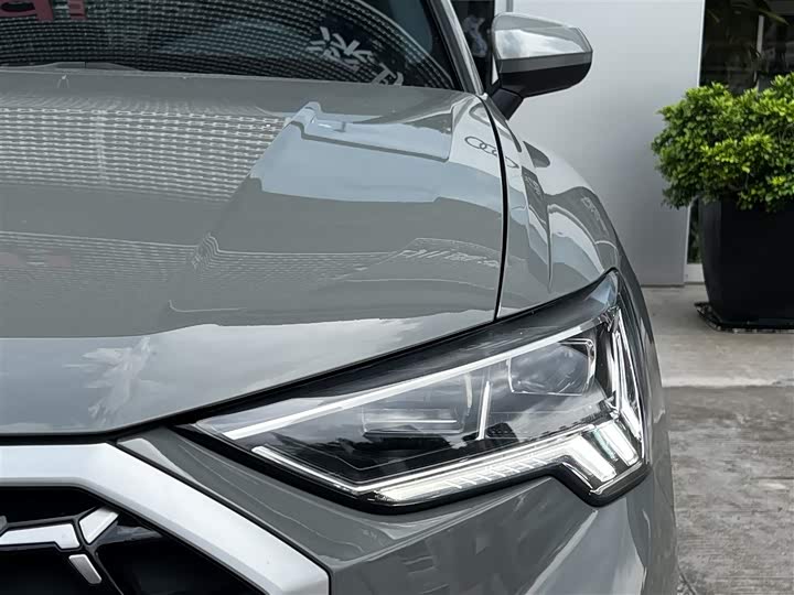 Фото 7 - Audi Q3