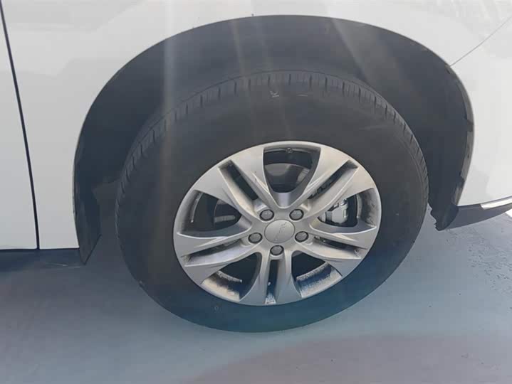 Фото 6 - Haval M6