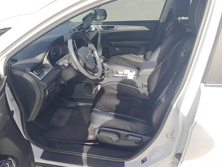 Фото 9 - Haval M6