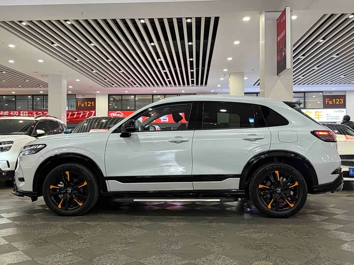 Фото 3 - Honda HR-V