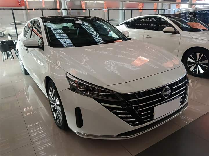 Фото 4 - Nissan Teana