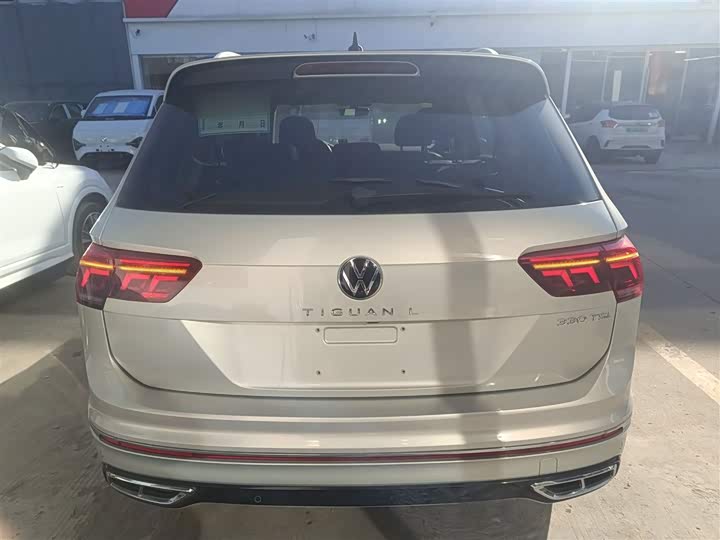 Фото 6 - Volkswagen Tiguan L Pro