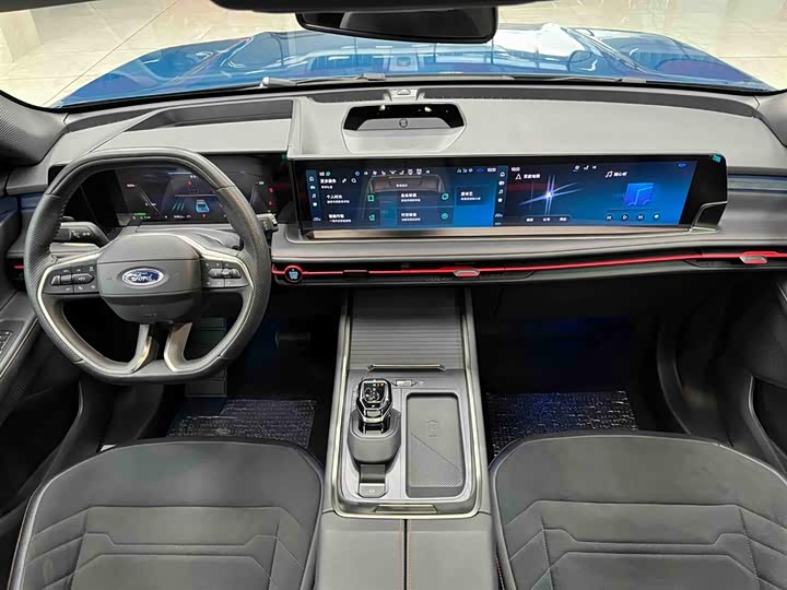 Фото 2 - Ford Edge