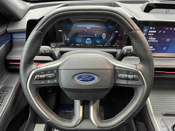 Фото 3 - Ford Edge