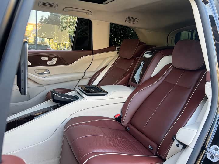 Фото 6 - Mercedes-Benz Maybach GLS