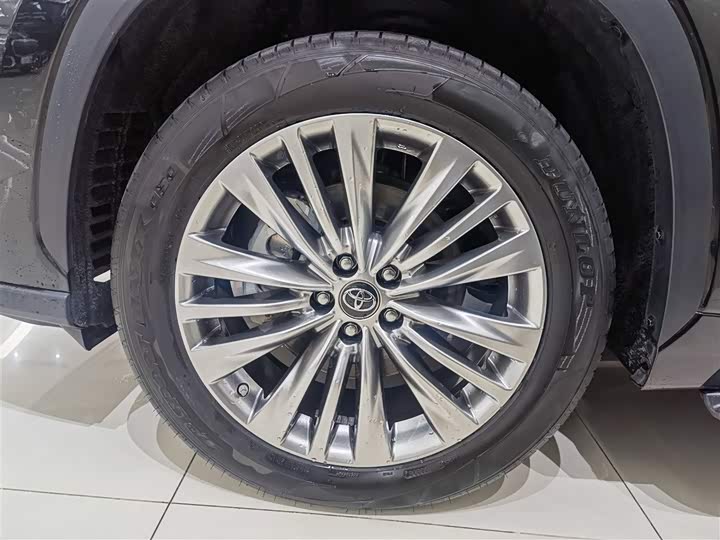 Фото 4 - Toyota Highlander