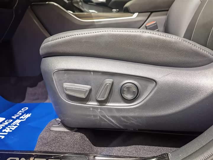 Фото 7 - Toyota Highlander