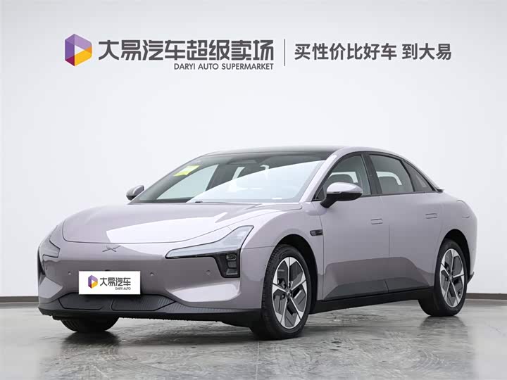 Фото 1 - XPeng Mona M03