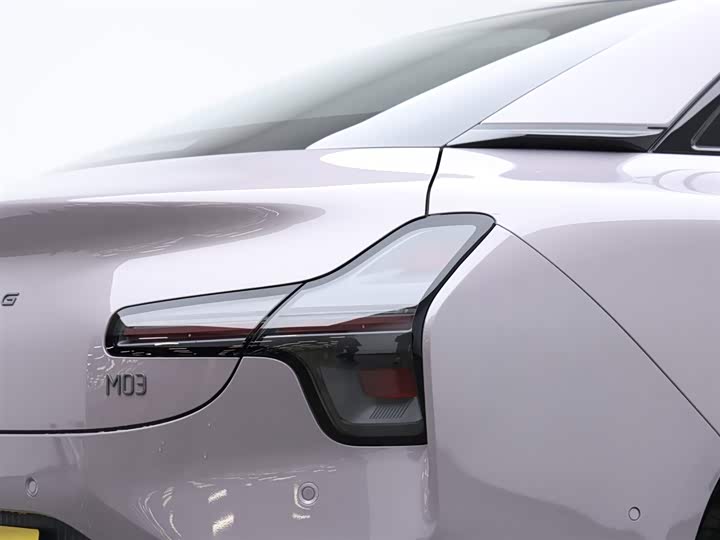 Фото 7 - XPeng Mona M03