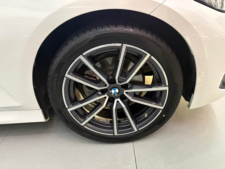 Фото 6 - BMW 3 Series