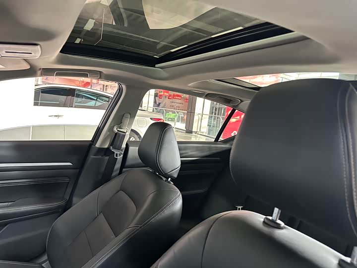 Фото 6 - Nissan Teana