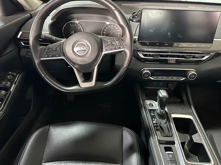 Фото 9 - Nissan Teana