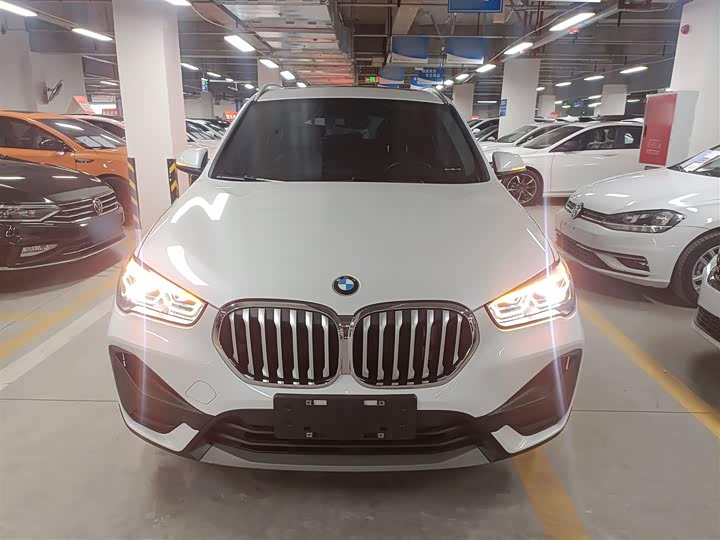 Фото 3 - BMW X1