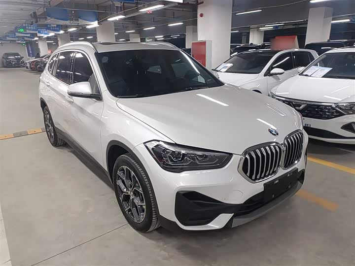 Фото 4 - BMW X1