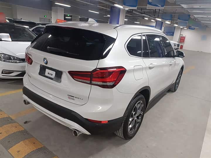 Фото 7 - BMW X1