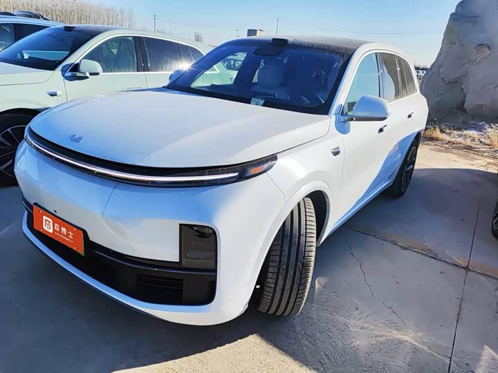 Фото 1 - LiXiang L8