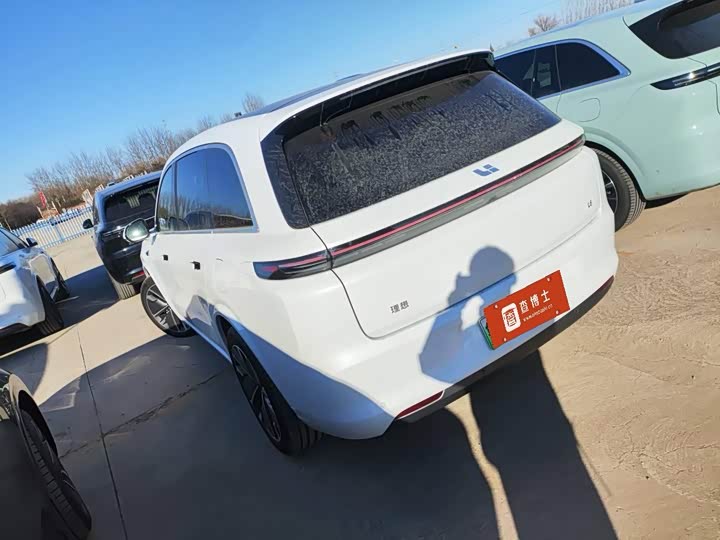 Фото 6 - LiXiang L8